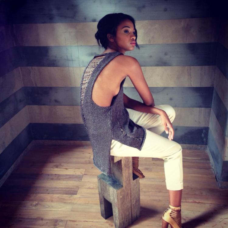 Open back tunic 60% viscose 40% Nylon